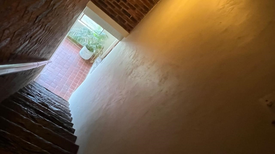 6 Bedroom Property for Sale in Oyster Bay Eastern Cape